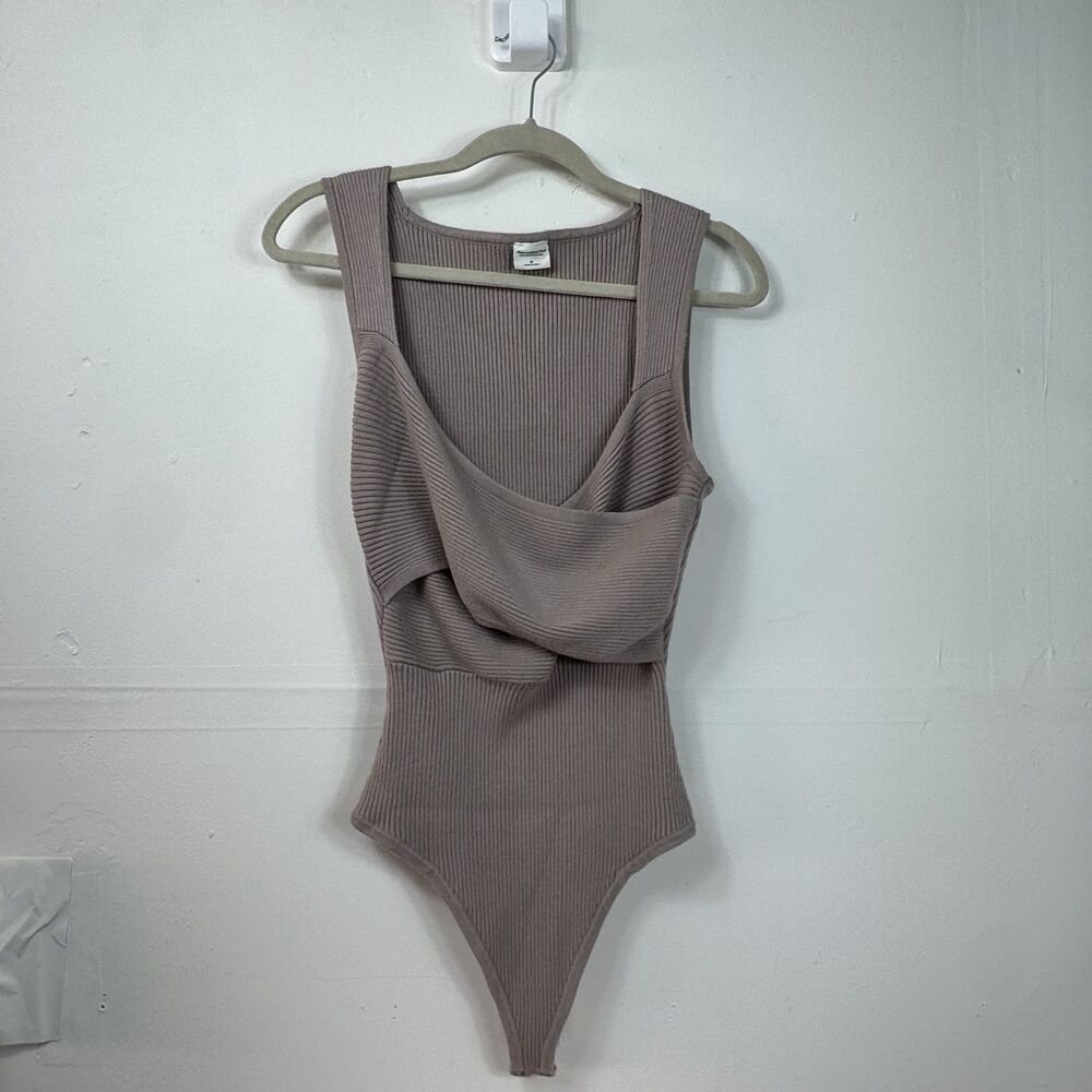 Abercrombie Soft AF Bodysuit Size M Tan Ribbed Square Neck Sleeveless Viscose